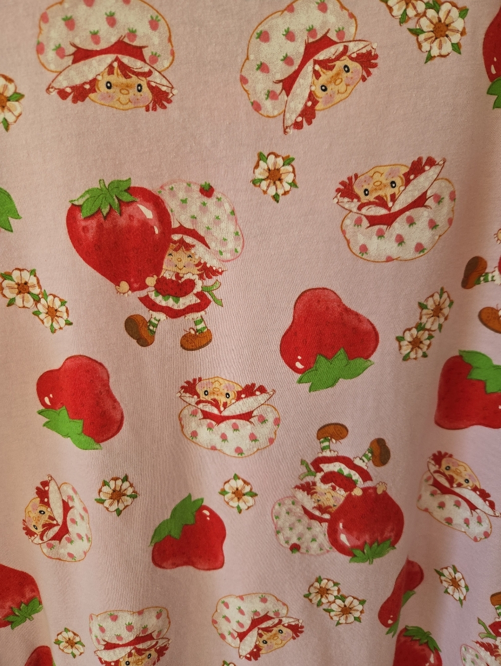 🍓Strawberry Shortcake Criss-Cross V-Neck Graphic Tee - Size Large🍓SWEETEST TOP - Picture 4 of 11